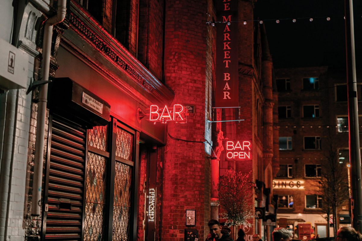 Photographic Style - One Le Pole Square - Bar